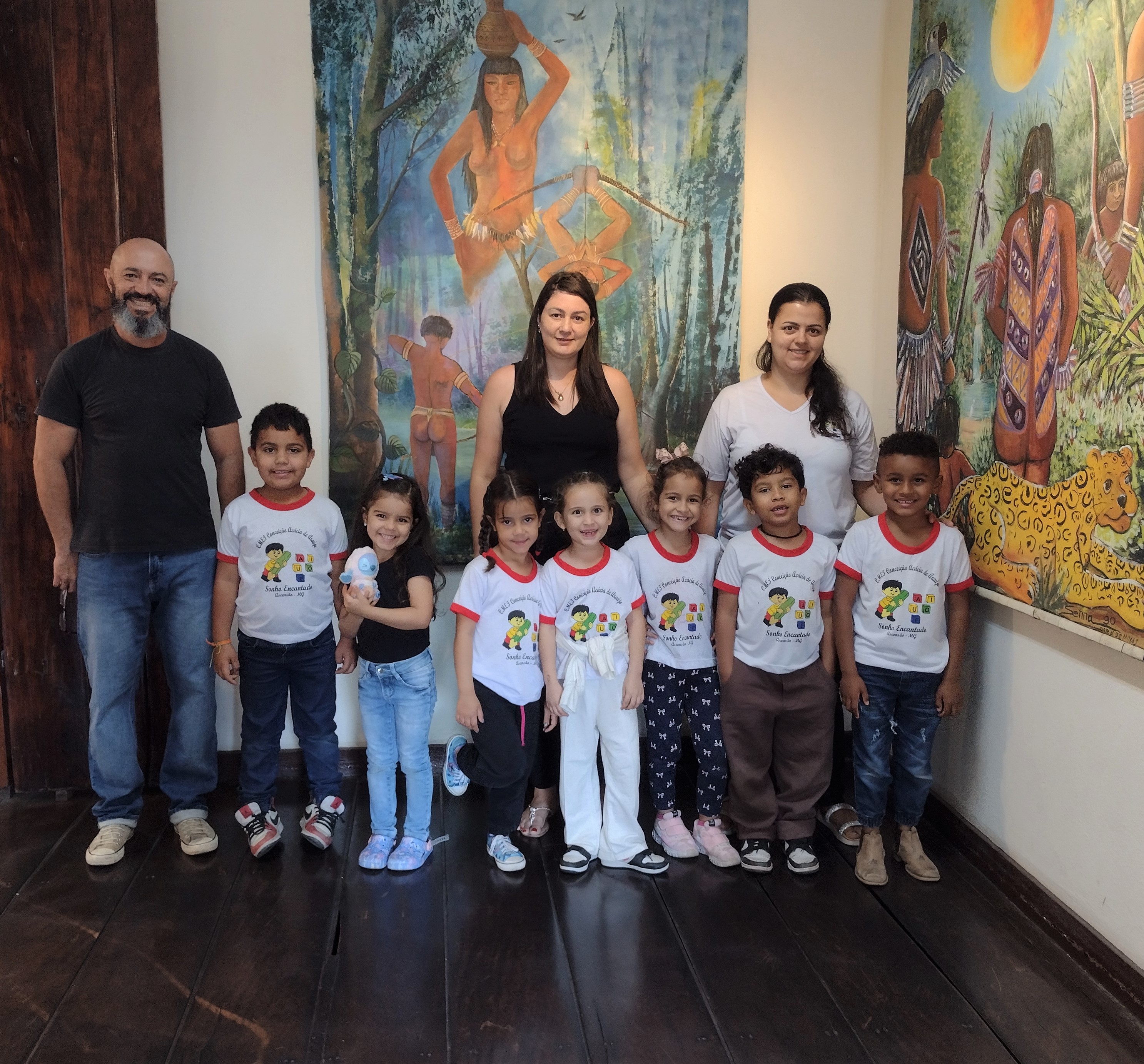 api-modulos/fotos/img/galeria_cat_culturais_490/490/13406/VISITA GUIADA POR GUSTAVO, CEMEI CONCEIÇÃO ACÁCIA - ASCENSÇAO, PROF. FRANCIELE, 27.08.2025 (10).jpg